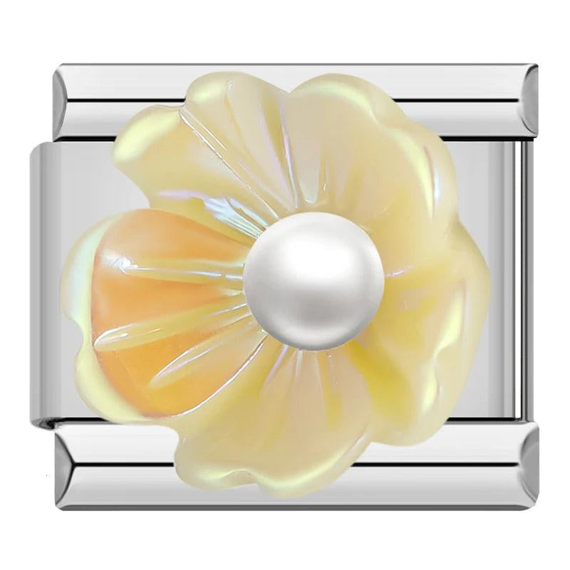 FLOWER WITH PEARL
